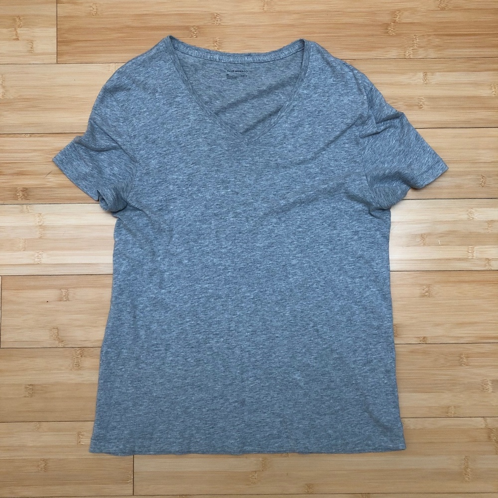 Club Monaco men's v-neck